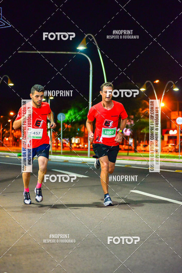 Buy your photos of the event5 Corrida Noturna Unimed Cascavel on Fotop