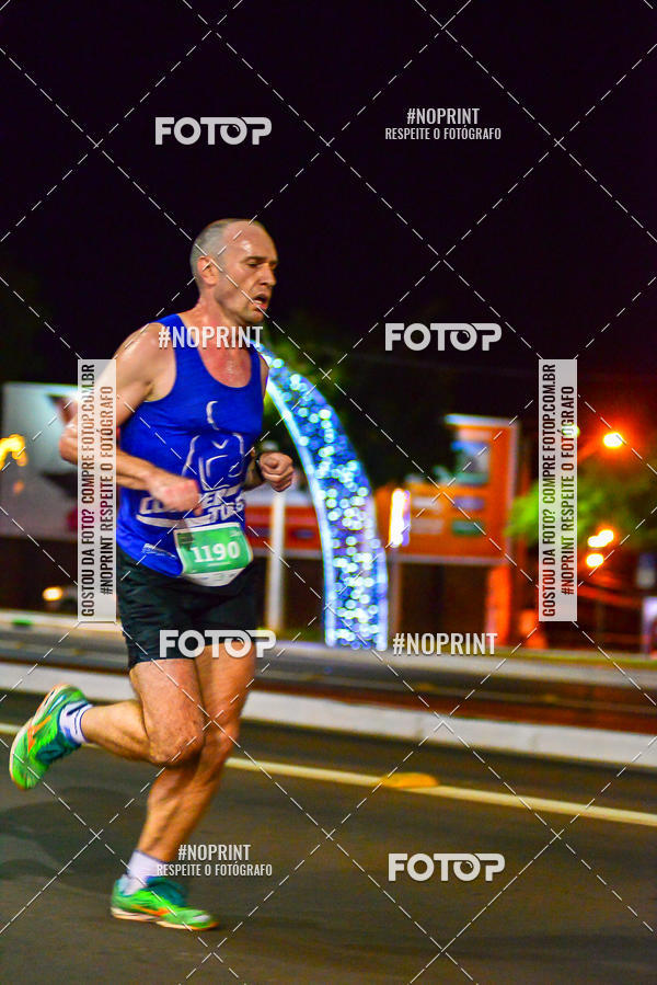 Buy your photos of the event5 Corrida Noturna Unimed Cascavel on Fotop