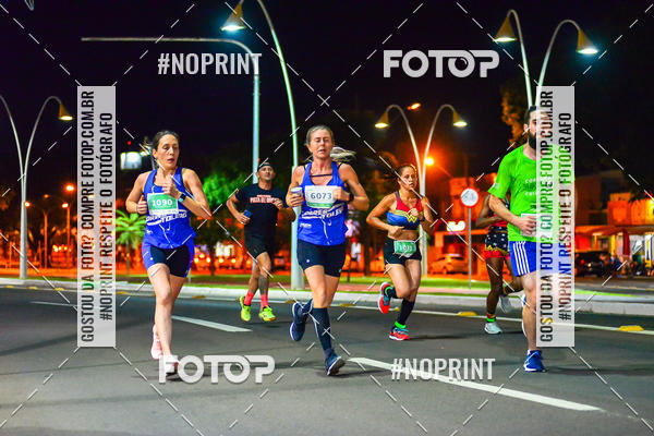 Buy your photos of the event5 Corrida Noturna Unimed Cascavel on Fotop
