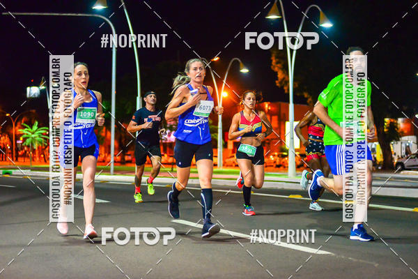Buy your photos of the event5 Corrida Noturna Unimed Cascavel on Fotop