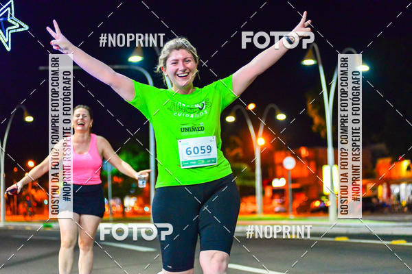 Buy your photos of the event5 Corrida Noturna Unimed Cascavel on Fotop