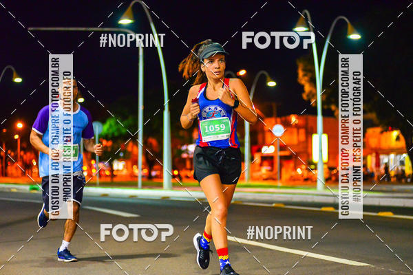Buy your photos of the event5 Corrida Noturna Unimed Cascavel on Fotop