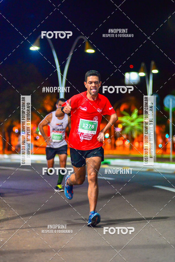 Buy your photos of the event5 Corrida Noturna Unimed Cascavel on Fotop