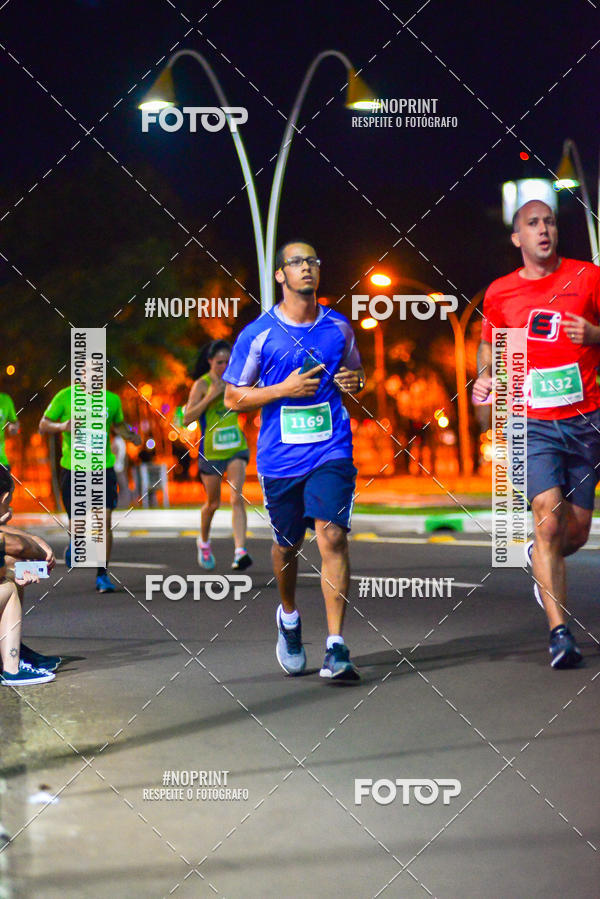 Buy your photos of the event5 Corrida Noturna Unimed Cascavel on Fotop