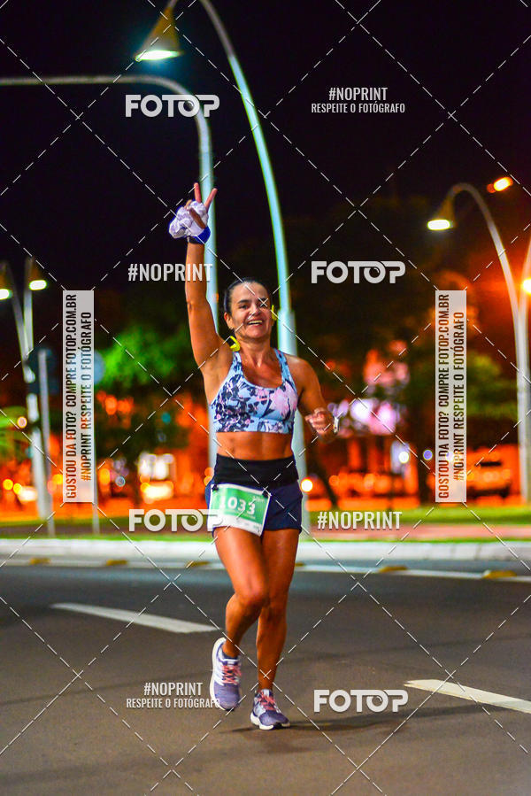 Buy your photos of the event5 Corrida Noturna Unimed Cascavel on Fotop