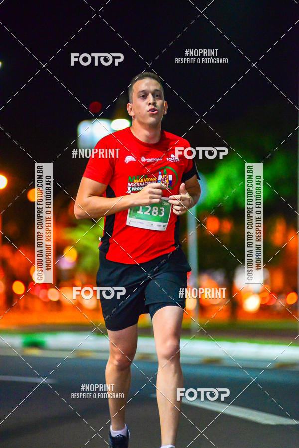 Buy your photos of the event5 Corrida Noturna Unimed Cascavel on Fotop