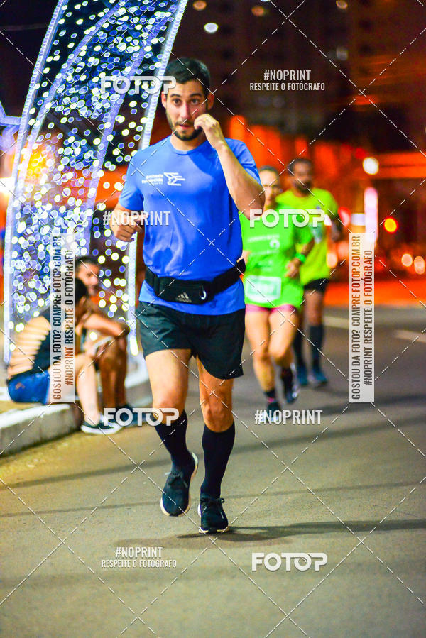 Buy your photos of the event5 Corrida Noturna Unimed Cascavel on Fotop