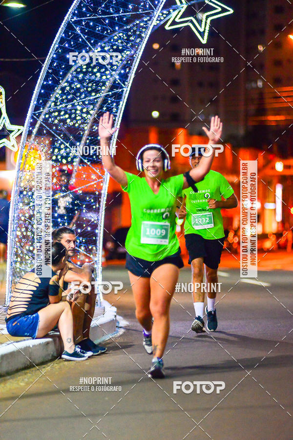 Buy your photos of the event5 Corrida Noturna Unimed Cascavel on Fotop