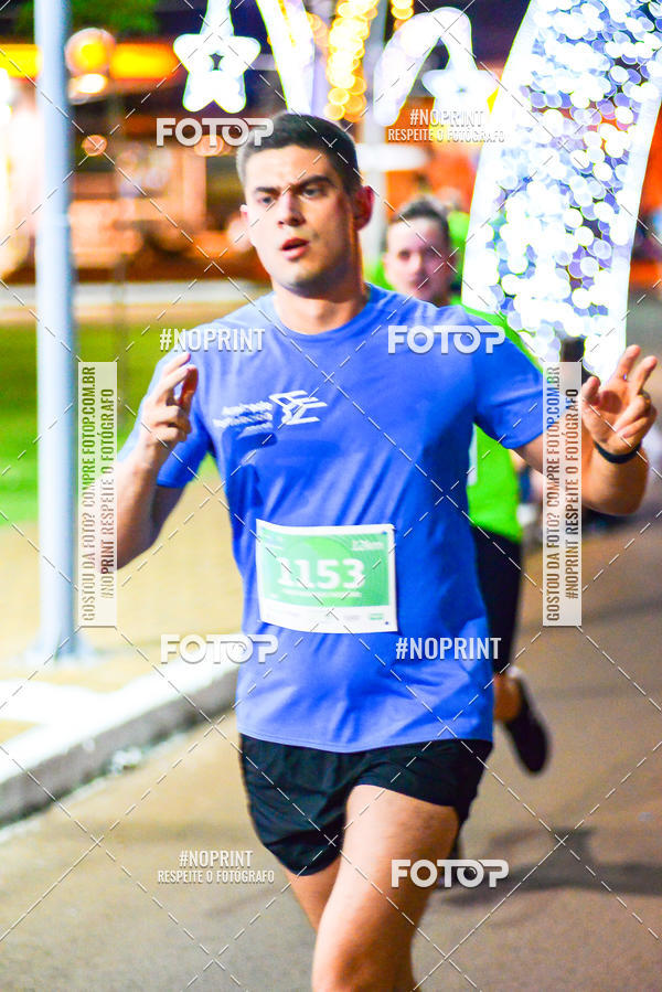 Buy your photos of the event5 Corrida Noturna Unimed Cascavel on Fotop