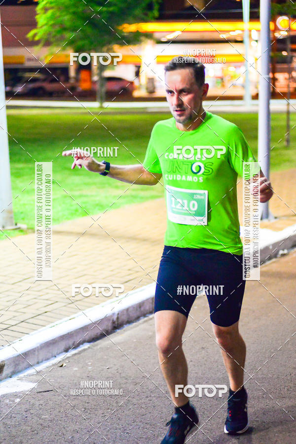 Buy your photos of the event5 Corrida Noturna Unimed Cascavel on Fotop