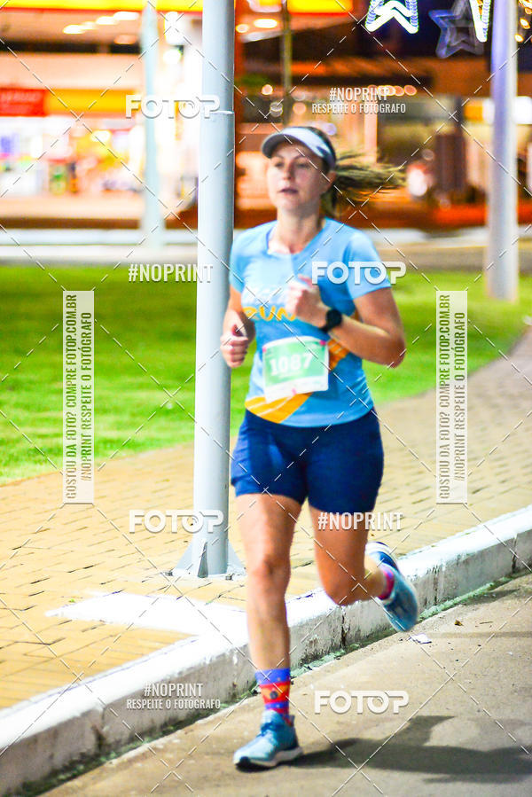 Buy your photos of the event5 Corrida Noturna Unimed Cascavel on Fotop