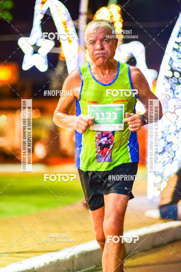 Buy your photos of the event5 Corrida Noturna Unimed Cascavel on Fotop