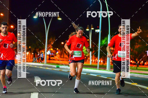 Buy your photos of the event5 Corrida Noturna Unimed Cascavel on Fotop