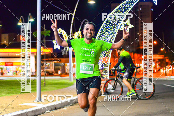 Buy your photos of the event5 Corrida Noturna Unimed Cascavel on Fotop