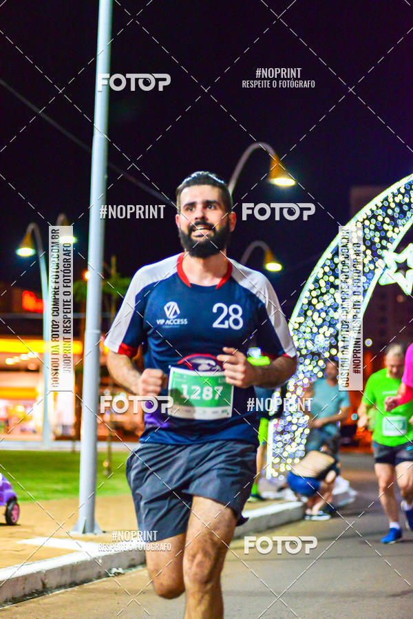 Buy your photos of the event5 Corrida Noturna Unimed Cascavel on Fotop
