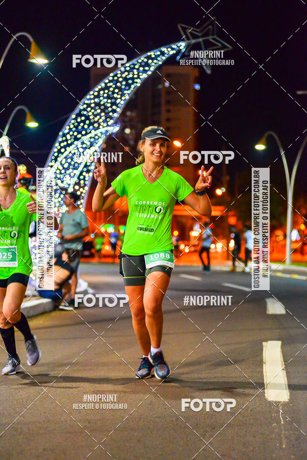 Buy your photos of the event5 Corrida Noturna Unimed Cascavel on Fotop