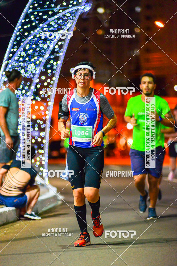 Buy your photos of the event5 Corrida Noturna Unimed Cascavel on Fotop