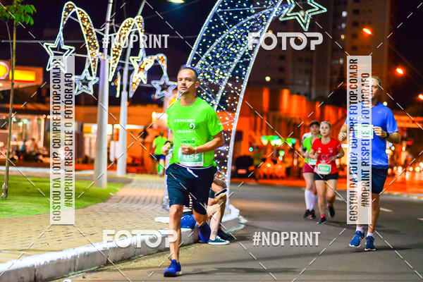 Buy your photos of the event5 Corrida Noturna Unimed Cascavel on Fotop