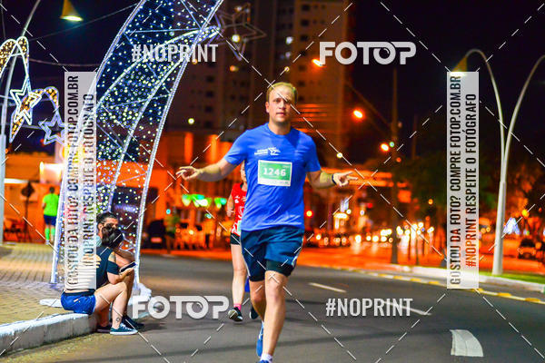 Buy your photos of the event5 Corrida Noturna Unimed Cascavel on Fotop