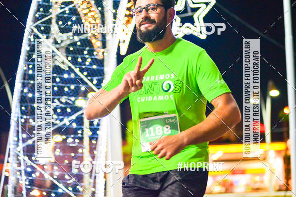 Buy your photos of the event5 Corrida Noturna Unimed Cascavel on Fotop