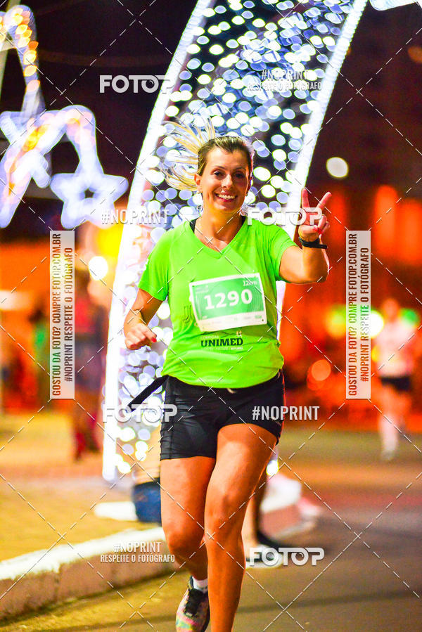 Buy your photos of the event5 Corrida Noturna Unimed Cascavel on Fotop