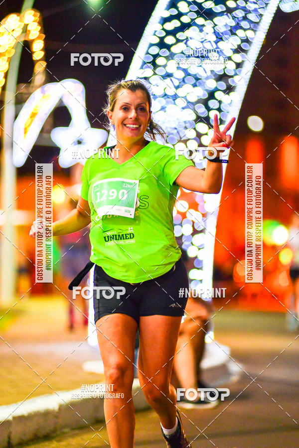 Buy your photos of the event5 Corrida Noturna Unimed Cascavel on Fotop