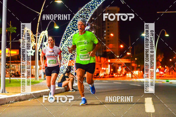 Buy your photos of the event5 Corrida Noturna Unimed Cascavel on Fotop