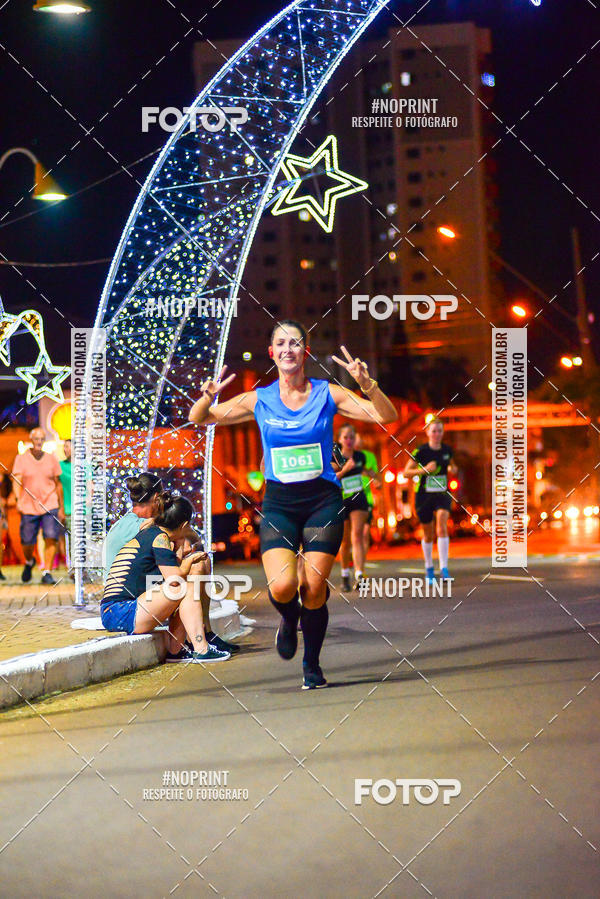 Buy your photos of the event5 Corrida Noturna Unimed Cascavel on Fotop