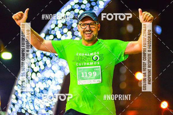 Buy your photos of the event5 Corrida Noturna Unimed Cascavel on Fotop