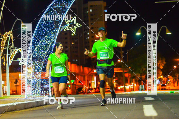 Buy your photos of the event5 Corrida Noturna Unimed Cascavel on Fotop