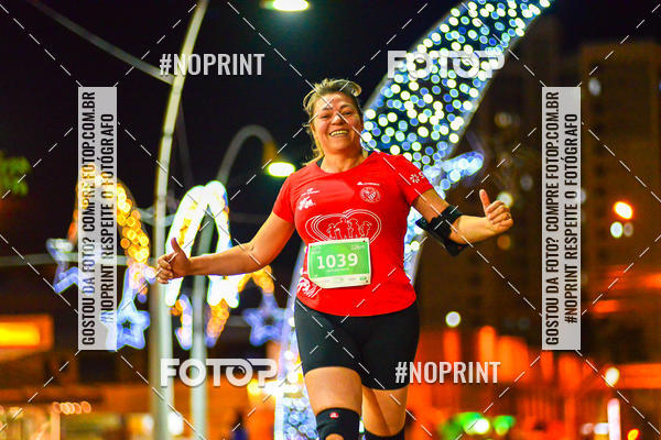 Buy your photos of the event5 Corrida Noturna Unimed Cascavel on Fotop