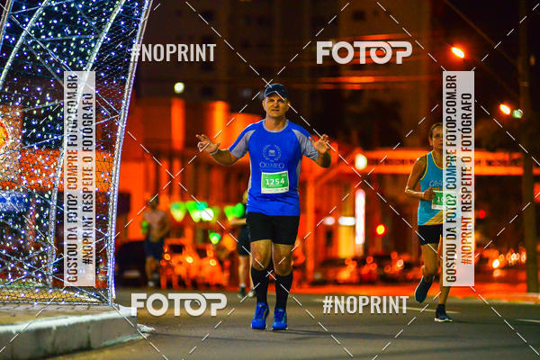 Buy your photos of the event5 Corrida Noturna Unimed Cascavel on Fotop