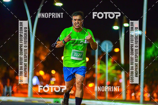 Buy your photos of the event5 Corrida Noturna Unimed Cascavel on Fotop