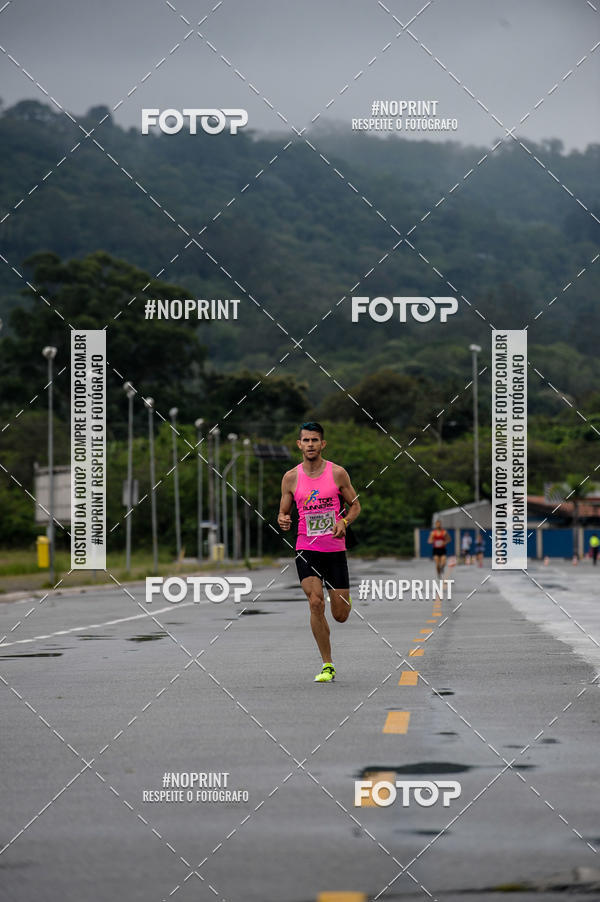 Buy your photos of the eventSuper Treino de Corrida  do Maquininha  #corremogi on Fotop