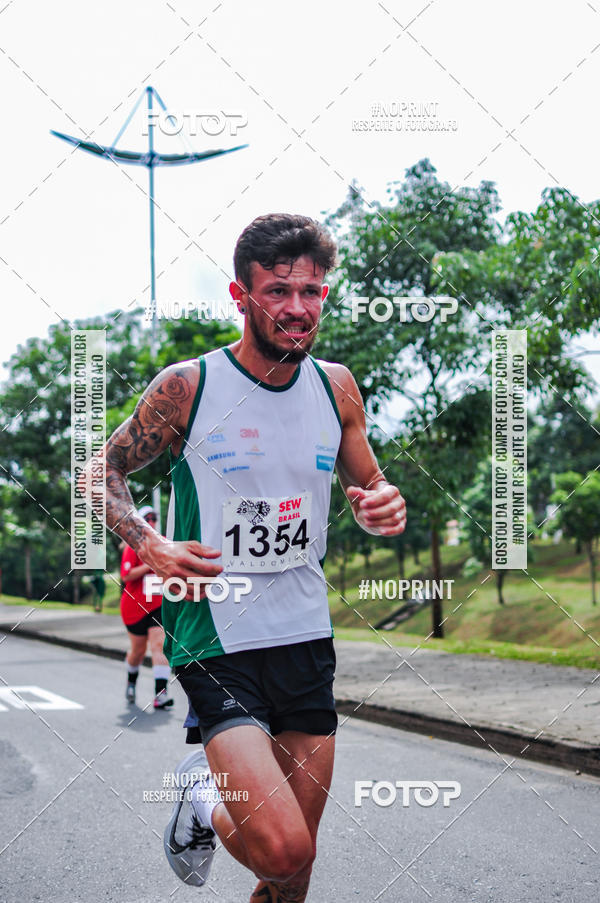 Buy your photos of the event25 Corrida Cidade de Indaiatuba SEW on Fotop
