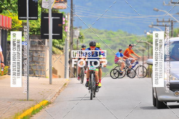 Buy your photos of the eventCICLOTURISMO - 4 DESAFIO VALE EUROPEU DE MTB  on Fotop