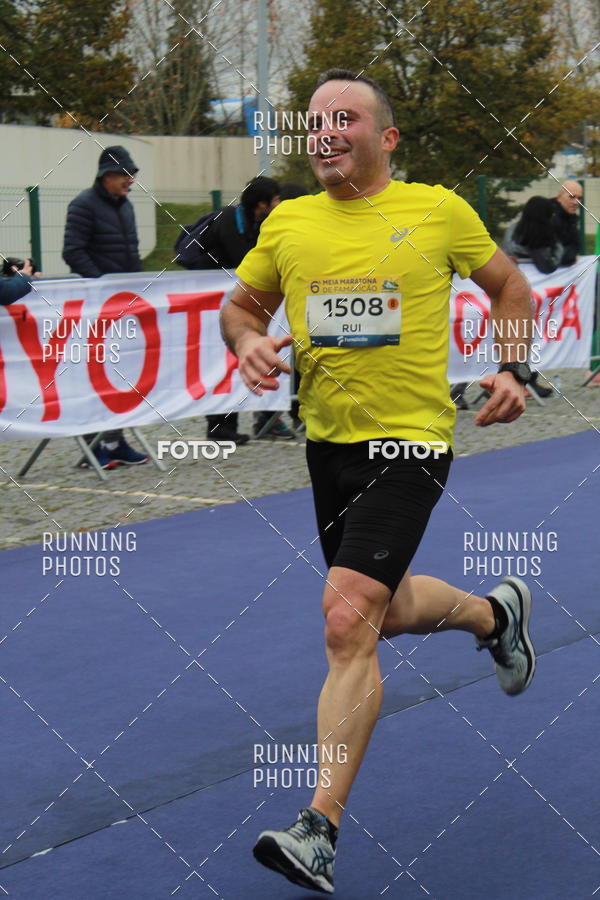 Buy your photos of the eventMeia Maratona Famalic�o 2019 on Fotop