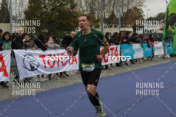 Buy your photos of the eventMeia Maratona Famalico 2019 on Fotop