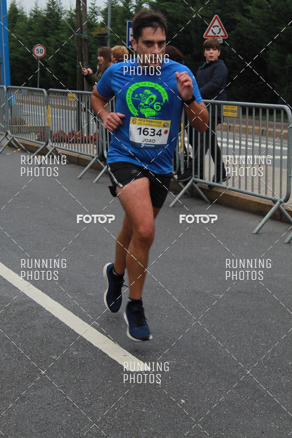 Buy your photos of the eventMeia Maratona Famalico 2019 on Fotop