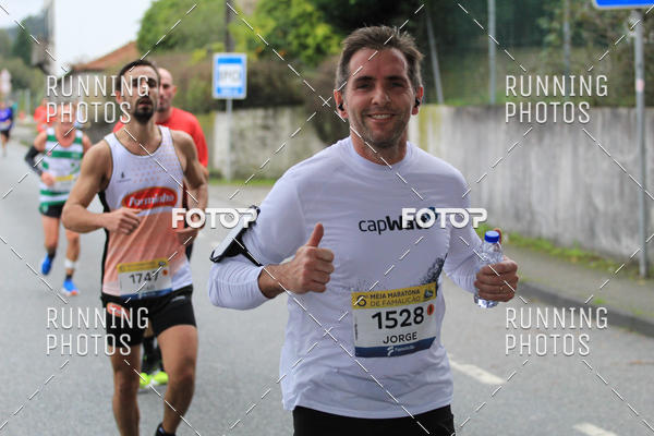 Buy your photos of the eventMeia Maratona Famalic�o 2019 on Fotop