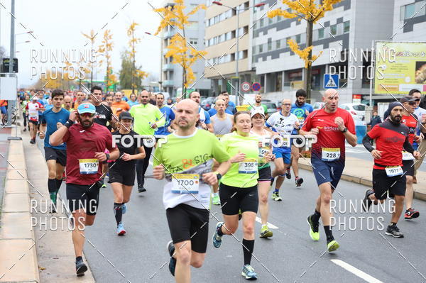 Buy your photos of the eventMeia Maratona Famalic�o 2019 on Fotop