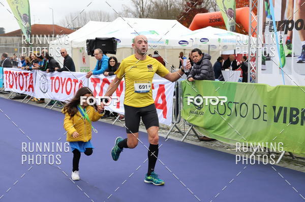 Buy your photos of the eventMeia Maratona Famalic�o 2019 on Fotop
