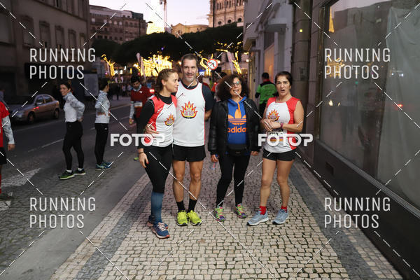 Buy your photos of the eventS�o Silvestre Porto 2019 on Fotop