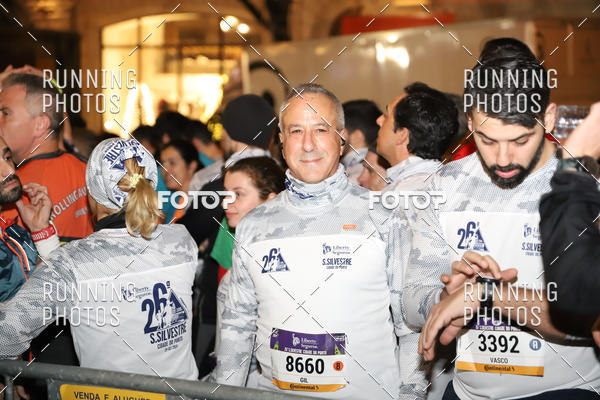 Buy your photos of the eventS�o Silvestre Porto 2019 on Fotop