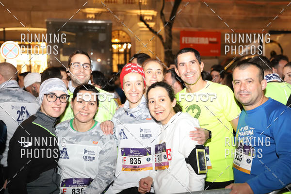 Buy your photos of the eventS�o Silvestre Porto 2019 on Fotop