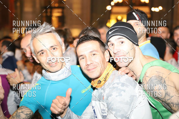 Buy your photos of the eventS�o Silvestre Porto 2019 on Fotop