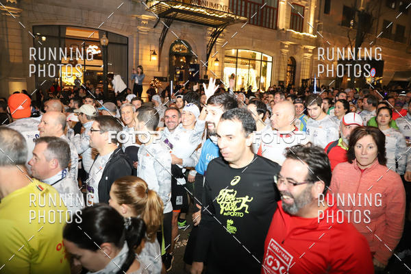 Buy your photos of the eventS�o Silvestre Porto 2019 on Fotop
