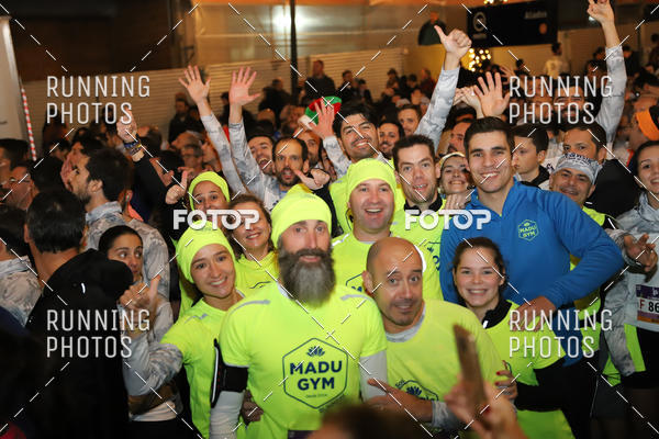 Buy your photos of the eventS�o Silvestre Porto 2019 on Fotop