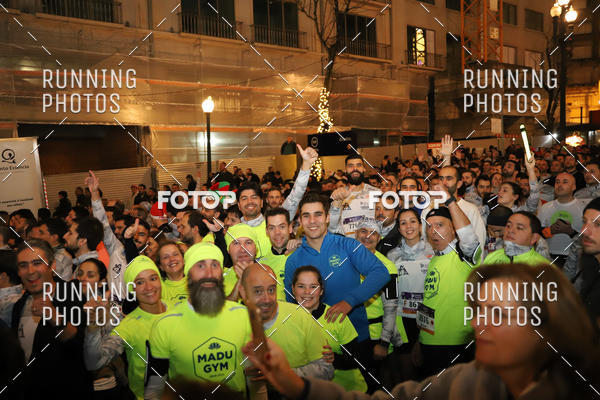 Buy your photos of the eventS�o Silvestre Porto 2019 on Fotop