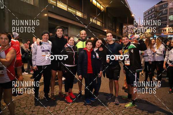 Buy your photos of the eventS�o Silvestre Porto 2019 on Fotop